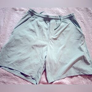 Lululemon Pace breaker short 5.5”